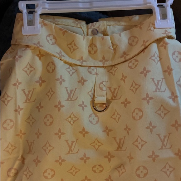 Louis Vuitton Yellow Monogram Pet Jacket - Picture 3 of 5